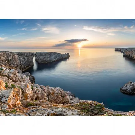 Laura *